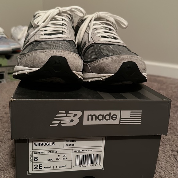 ‼️🔥NEW BALANCE 990🔥‼️ - Picture 2 of 6